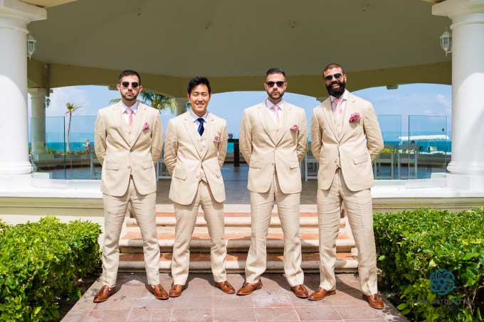 weddingphotographymoonpalaceCancun21