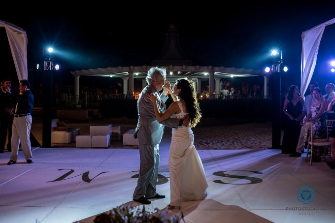 Weddingphotographyplayadelcarmen030